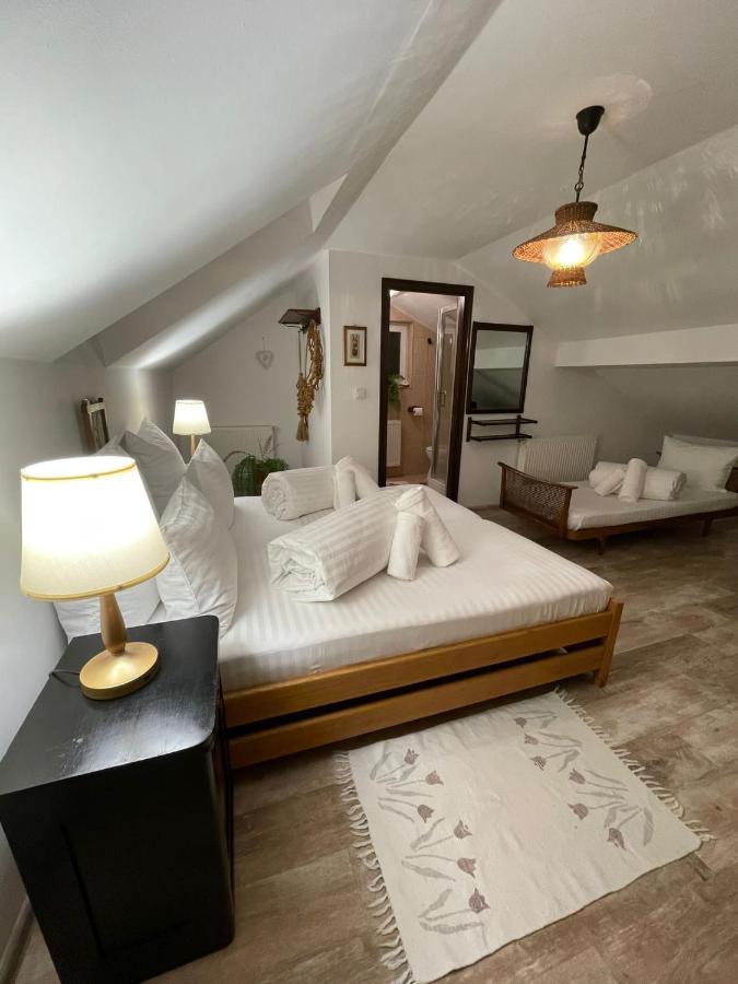Апартаменты Apartament Yannis Алба-Юлия Экстерьер фото