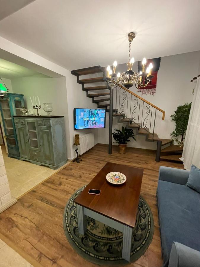 Апартаменты Apartament Yannis Алба-Юлия Экстерьер фото
