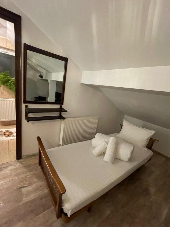 Апартаменты Apartament Yannis Алба-Юлия Экстерьер фото