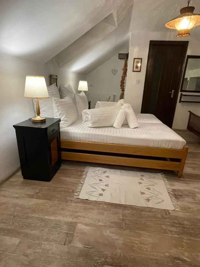 Апартаменты Apartament Yannis Алба-Юлия Экстерьер фото