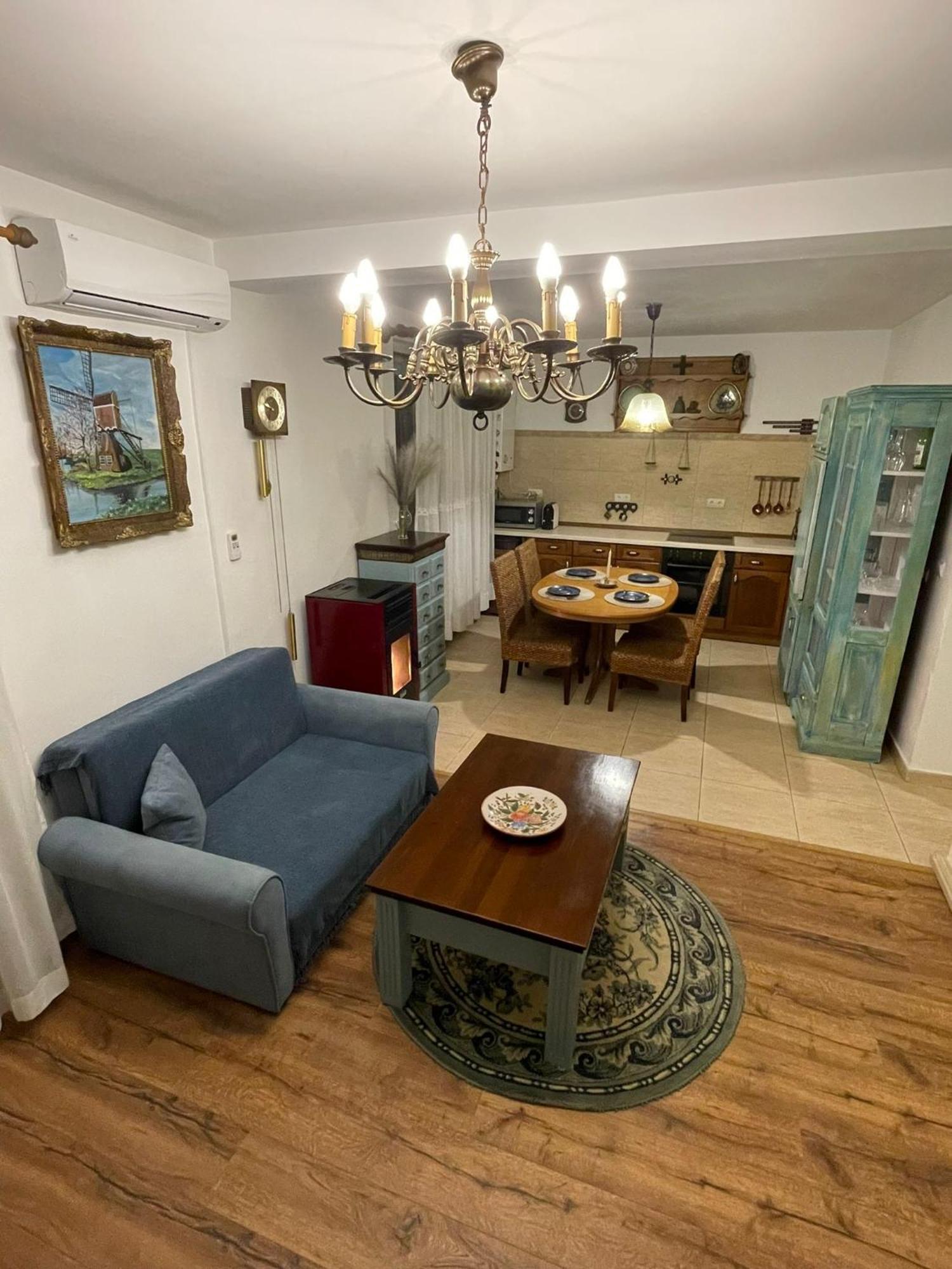 Апартаменты Apartament Yannis Алба-Юлия Экстерьер фото